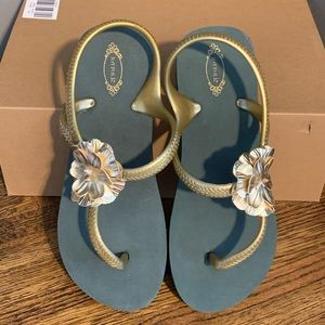 Joyfolie Gold Sandals Girls Size 3/4